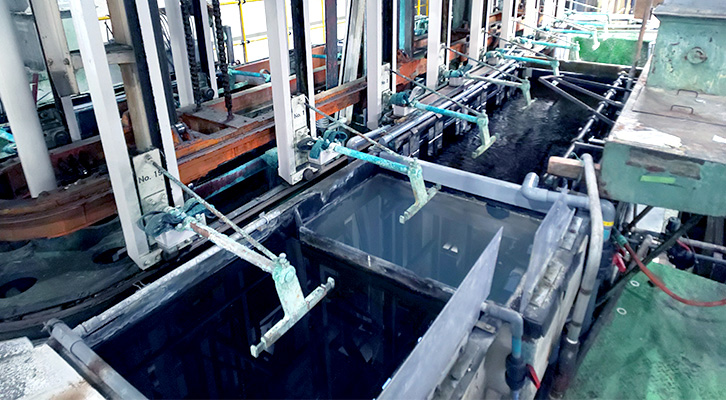 Electropolishing process on metal parts